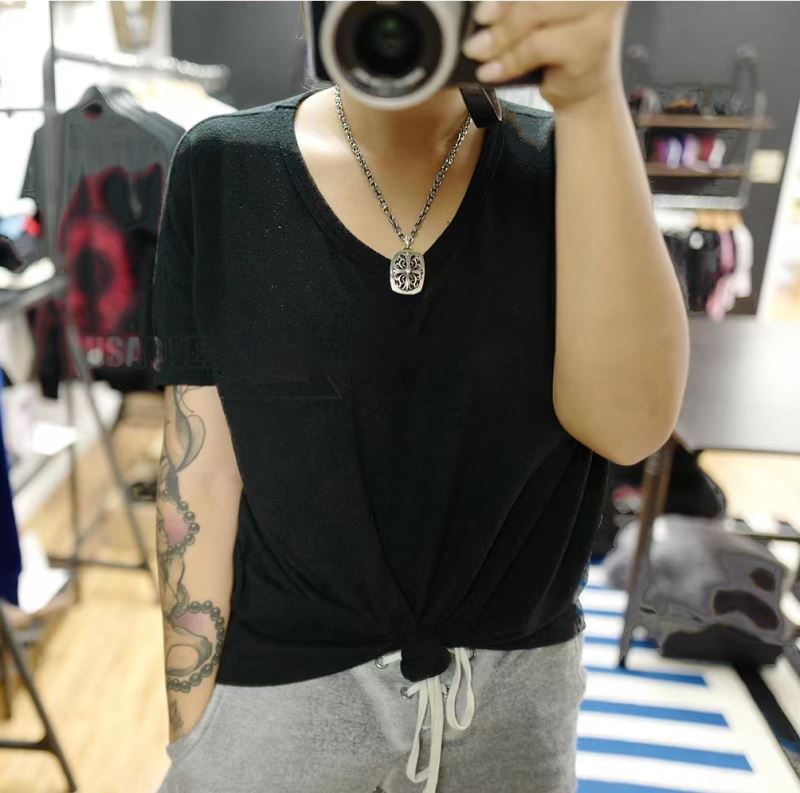 Ch*0me He**ts necklaces